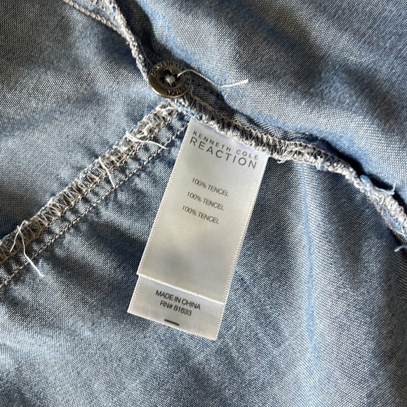 3/$15 Kenneth Cole Sleeveless tunic S - Picture 5 of 5